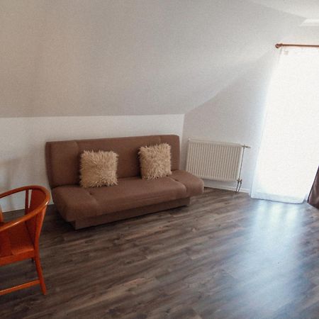 Megnyugtat-Lak Apartmanhaz Demjén Exterior foto