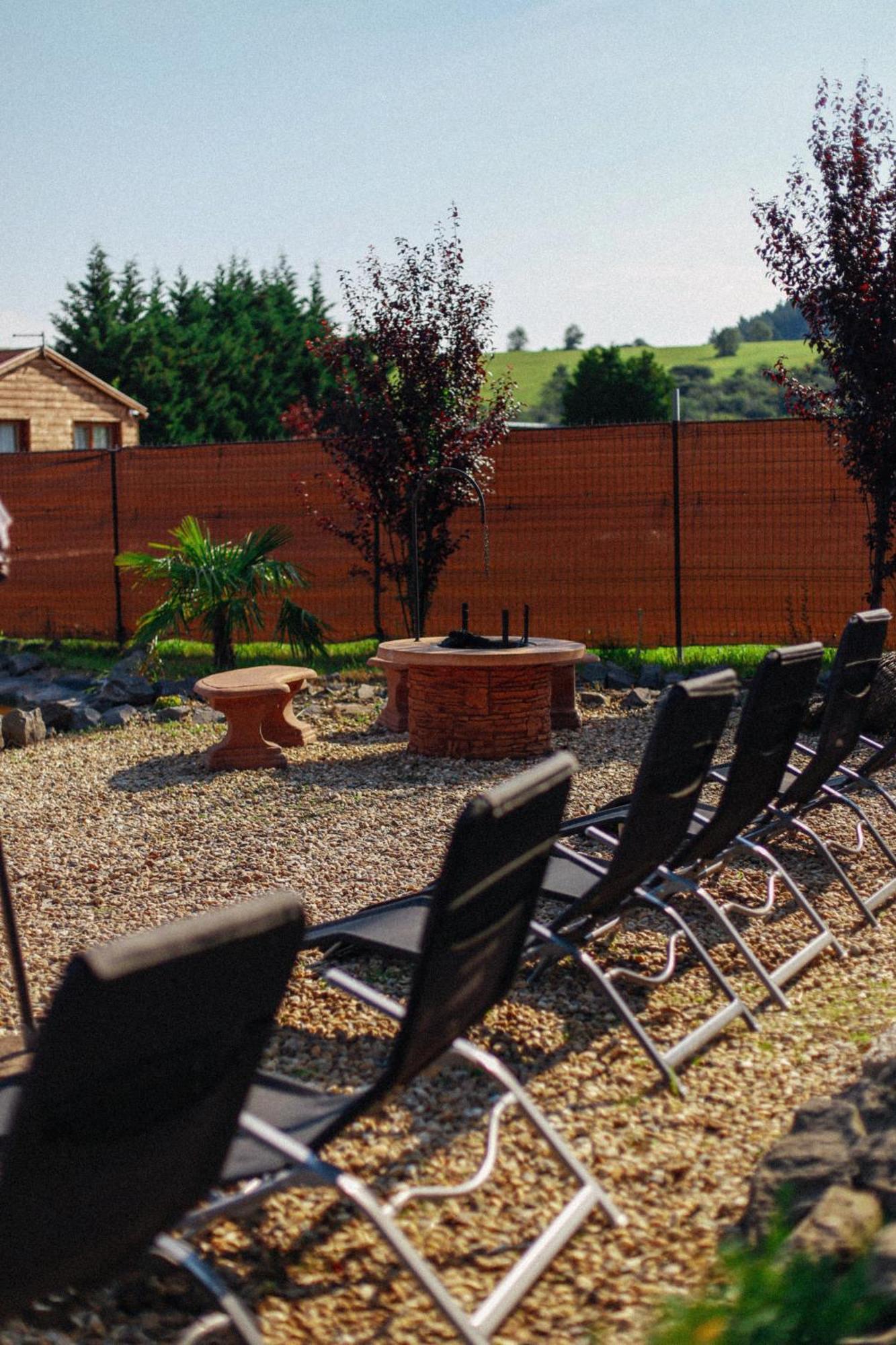 Megnyugtat-Lak Apartmanhaz Demjén Exterior foto